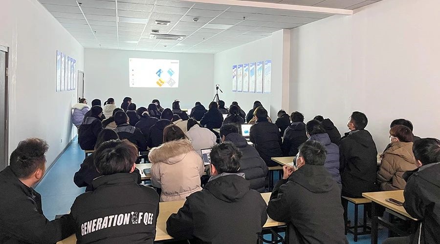 尊龙凯时人生就是搏储能研发部开展产品技术培训